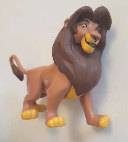 Personaggio disney leone - re,