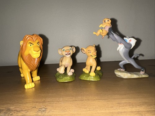 Lotto figurine disney re - figurine, il