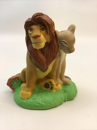 Leone disney store - re, lil